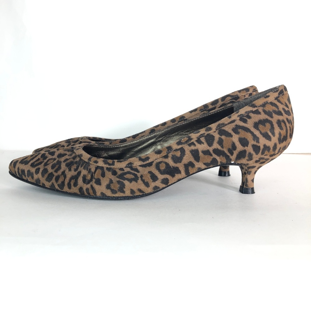 Sold! Stuart Weitzman Pumps